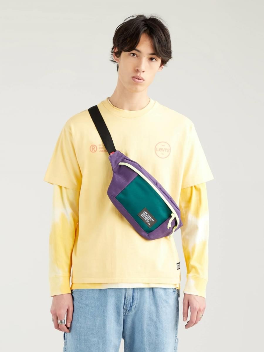 levis banana sling bag